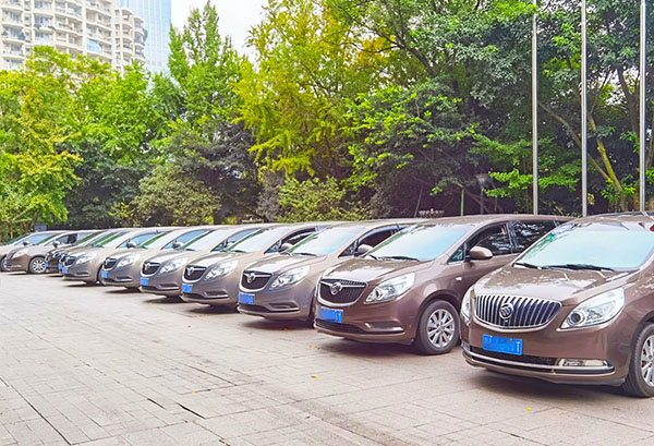 成都租商務車價格